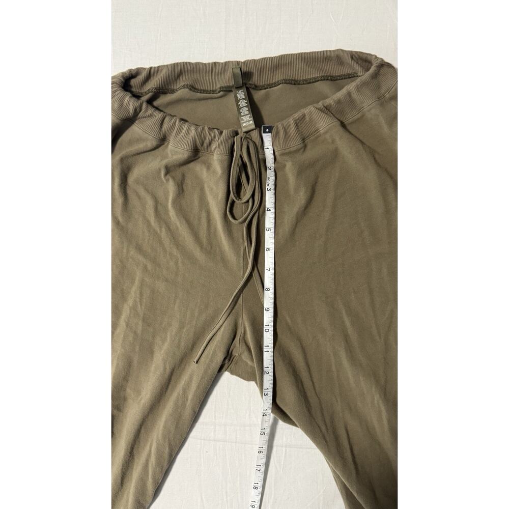 Skims Women’s Relaxed Straight Pants - Olive Green - Plus Size 3X - Picture 4 of 9